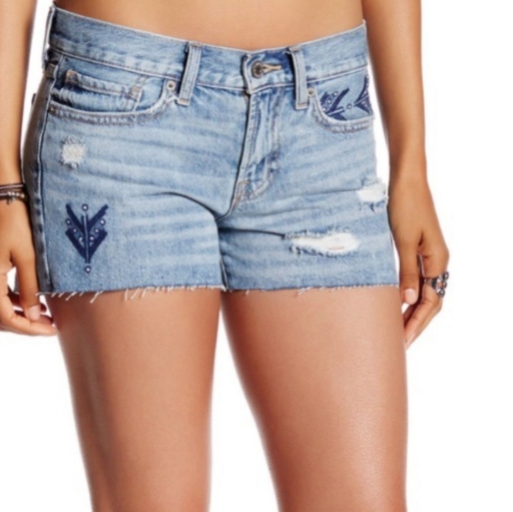 Lucky Brand cutoff embroidered Jean shorts